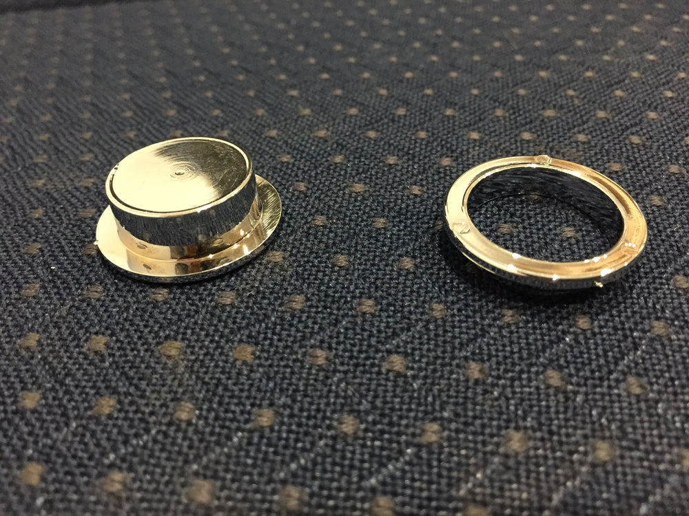 Finger pull chrome plated ABS.