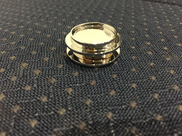 Finger pull chrome plated ABS.